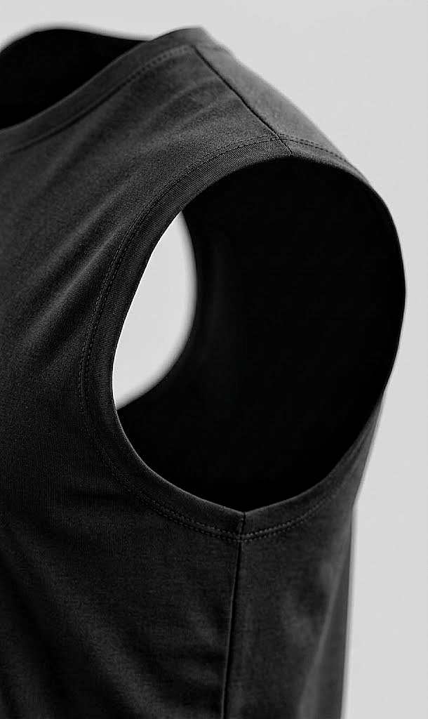 The Essential Vest- Black